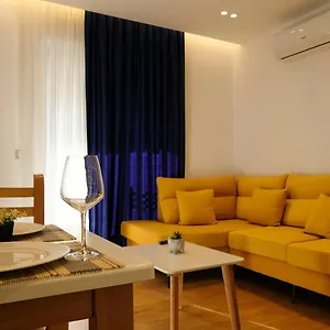https://2e-center-apartment.hotels-in-tirana.com